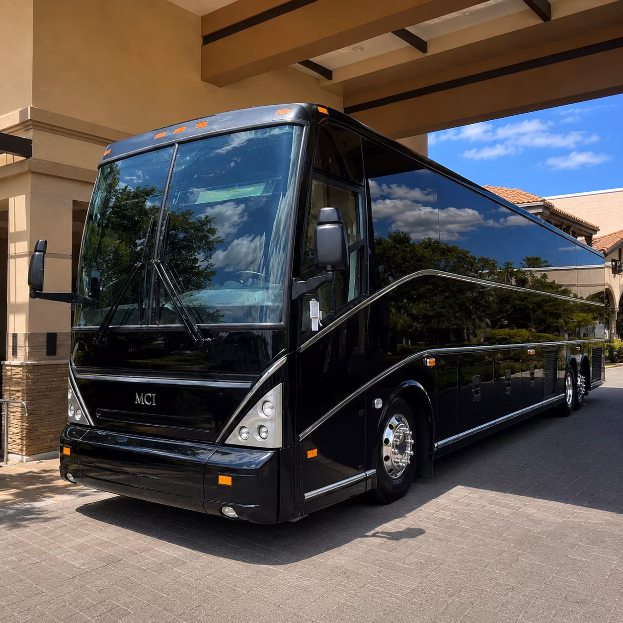 airport shuttle buses from sanford to orlando international and sanford airport