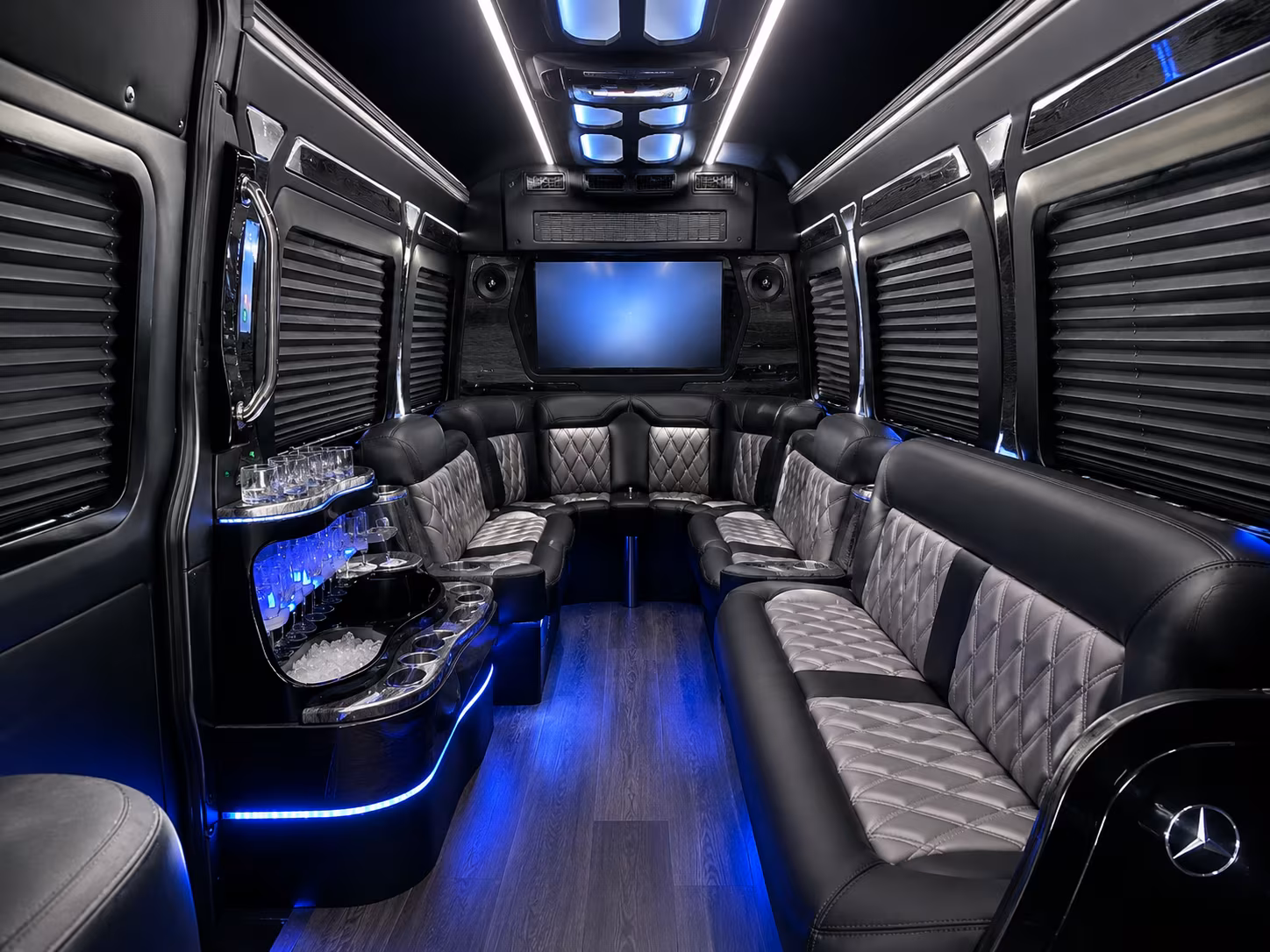 bus rentals for bands and performers traveling through sanford