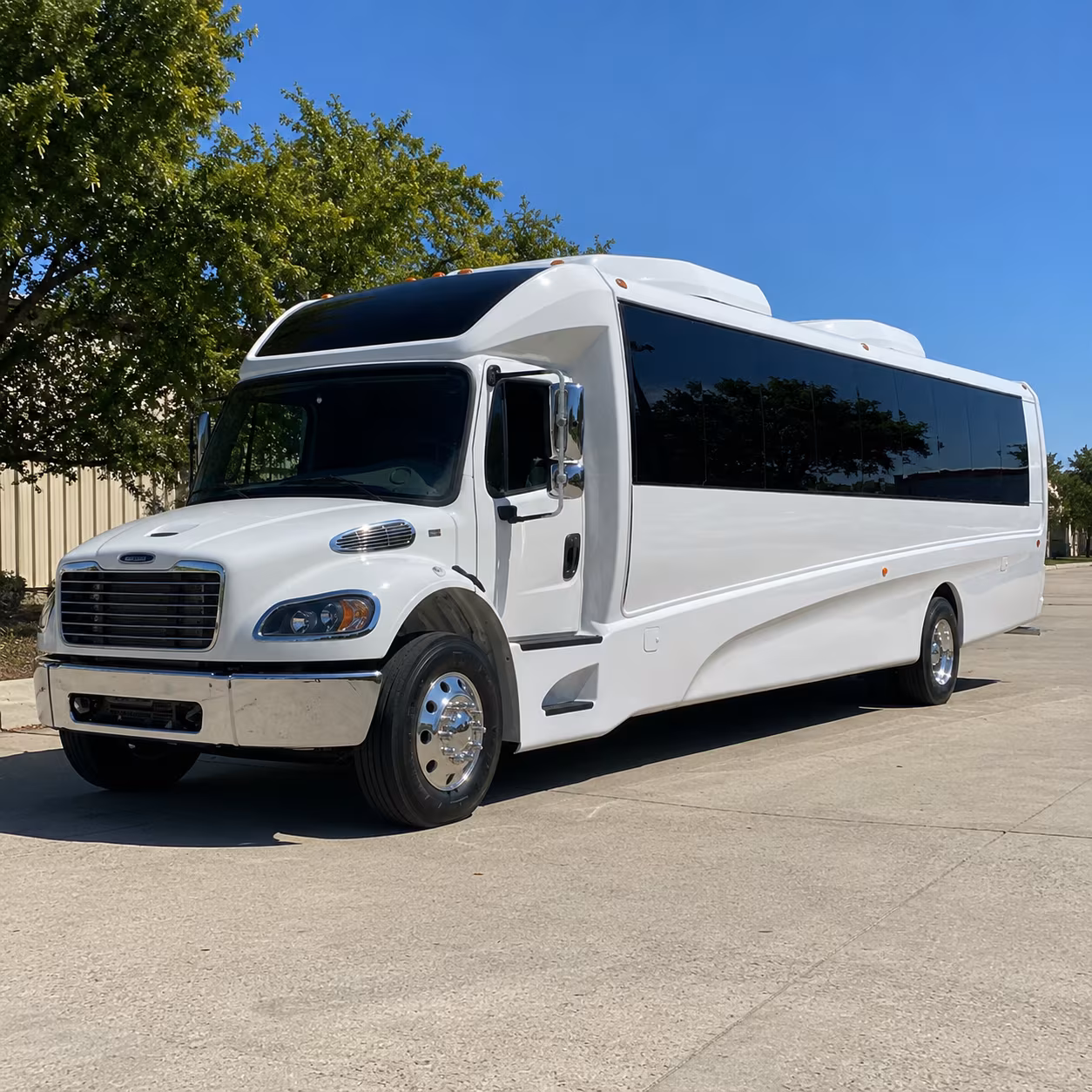 sanford 15 passenger minibus