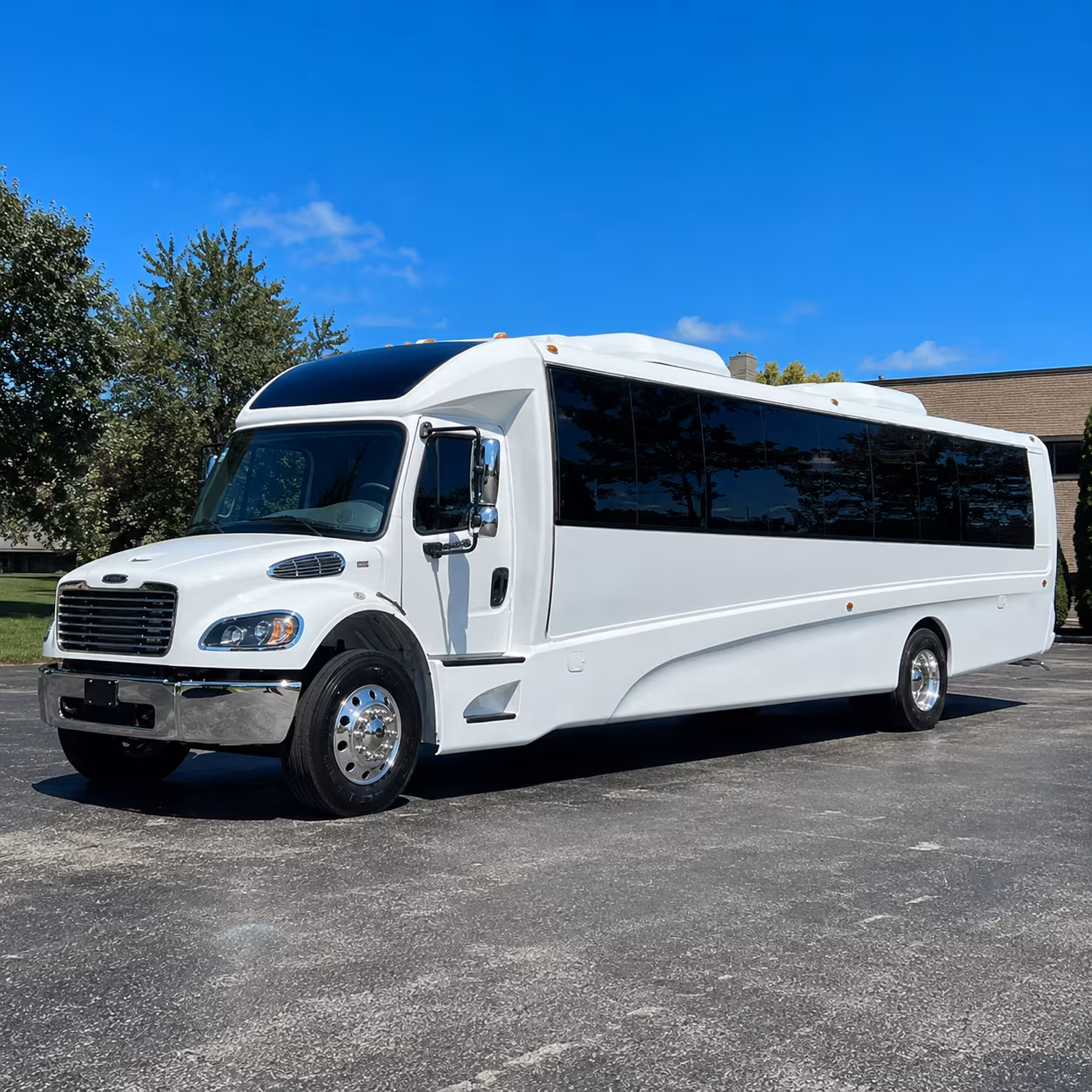 sanford 25 passenger minibus